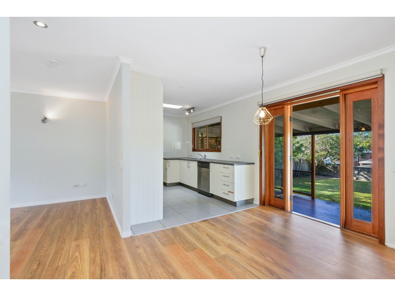 19 Raquel Avenue, Springwood QLD 4127
