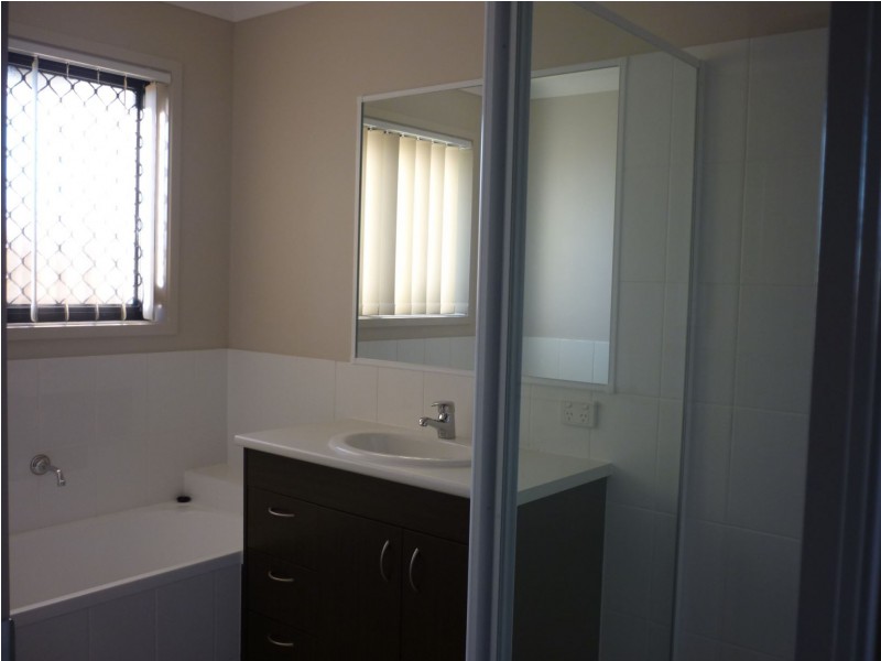 138 Nicklaus Parade, North Lakes QLD 4509