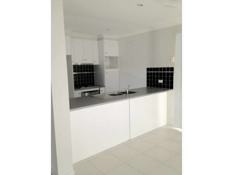 7 Penfolds Court, Holmview QLD 4207