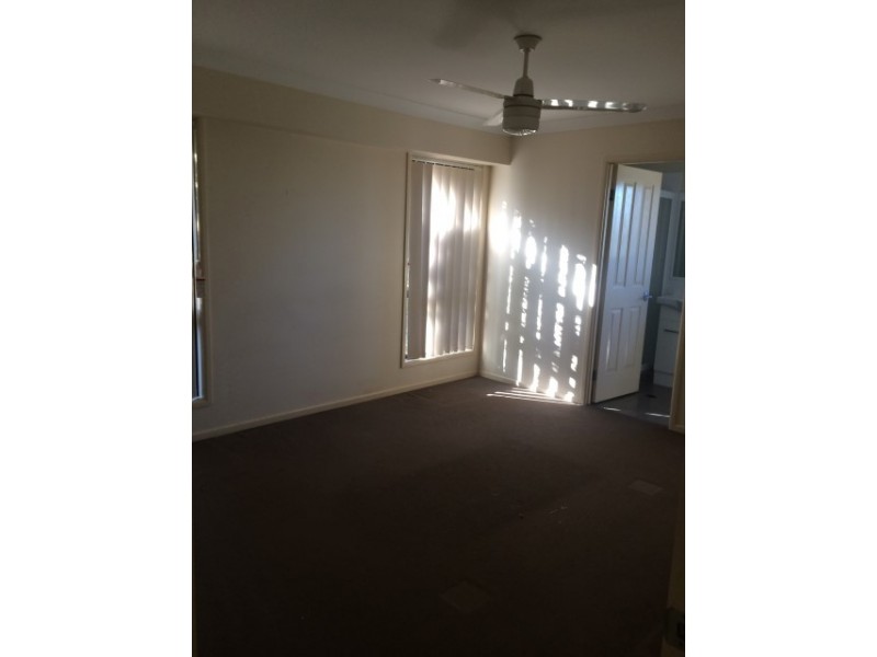 5 Emily Place, Sumner QLD 4074