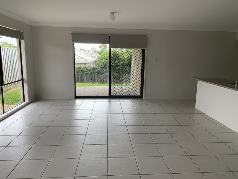 34 Skyline Circuit, Bahrs Scrub QLD 4207