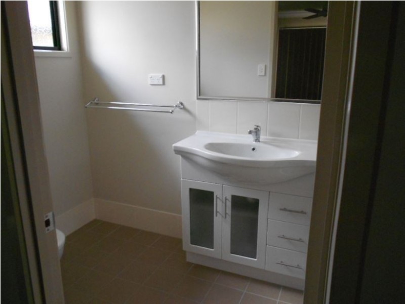 13 Figbird Close, Goodna QLD 4300