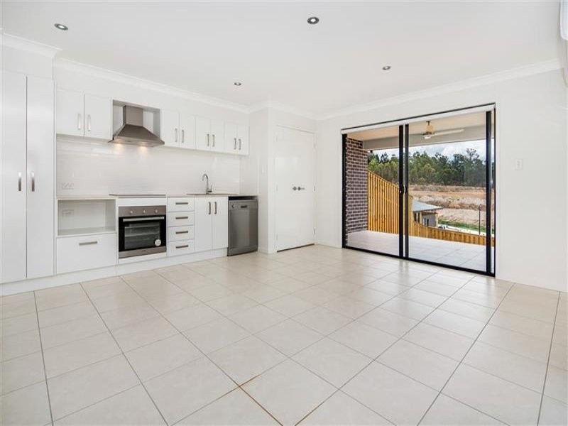 1/29 Inigo Way, Augustine Heights QLD 4300