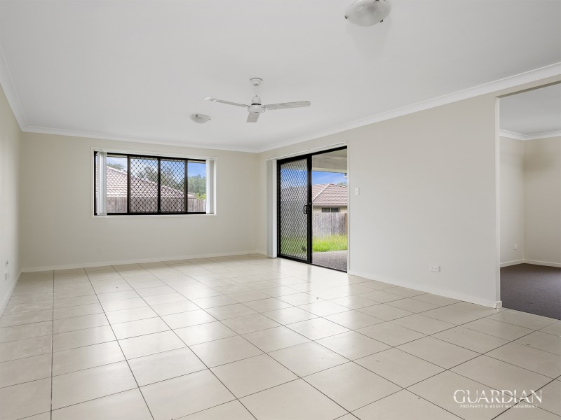 8 Starling Street, Eagleby QLD 4207