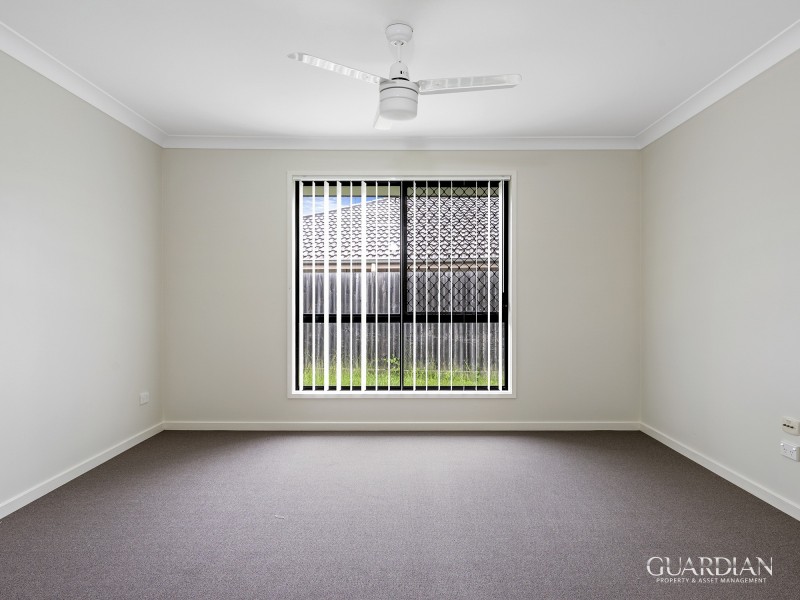 8 Starling Street, Eagleby QLD 4207