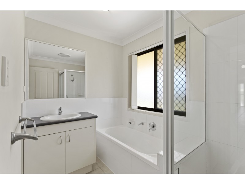 12 Normandy Court, Rothwell QLD 4022