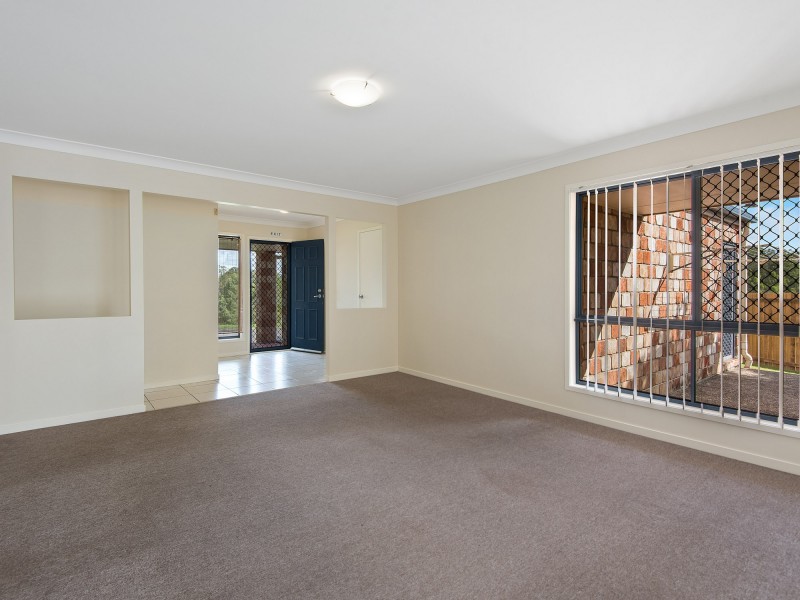 38 Lake Manchester Street, Logan Reserve QLD 4133