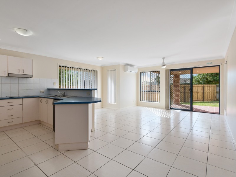 38 Lake Manchester Street, Logan Reserve QLD 4133