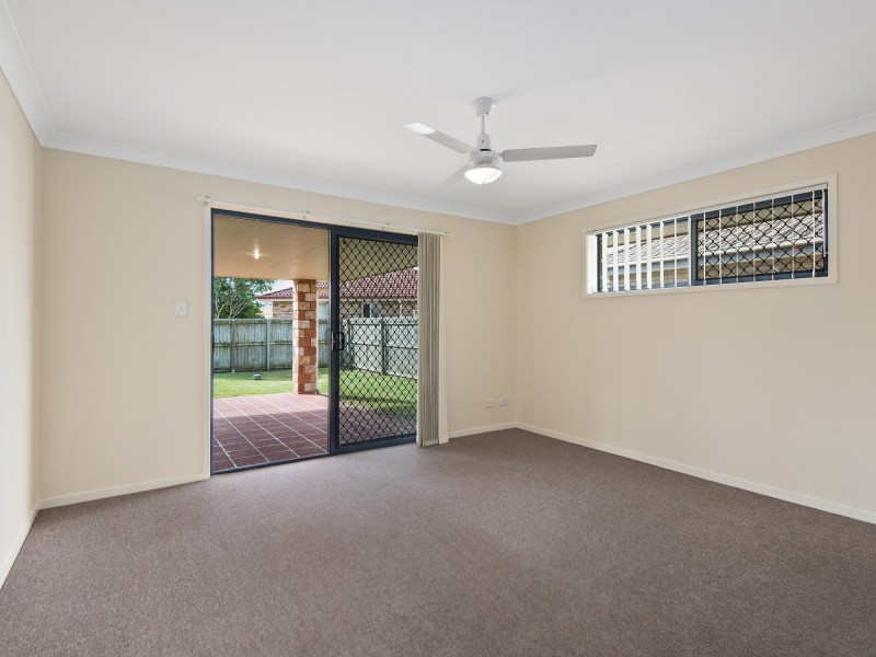 38 Lake Manchester Street, Logan Reserve QLD 4133