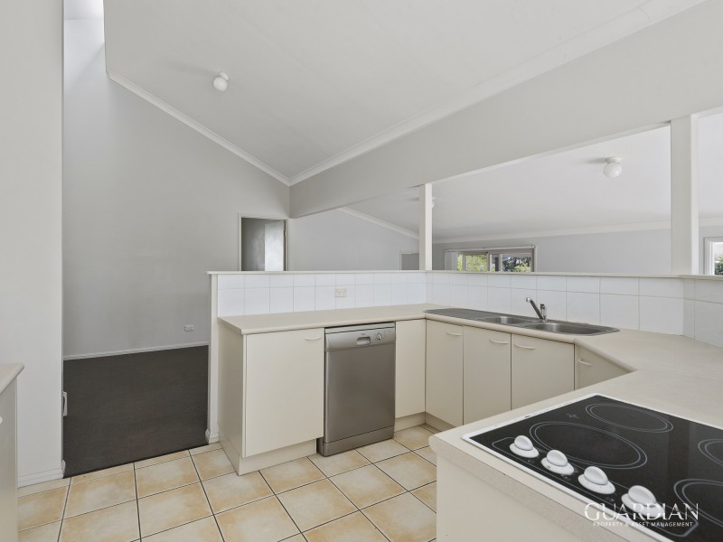 19 Madison Place, Carina QLD 4152