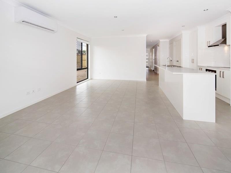 1A Morris Crescent, Bellbird Park QLD 4300