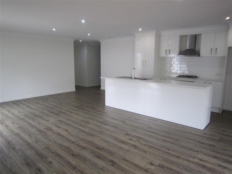 1/21 Romulus Circuit, Augustine Heights QLD 4300