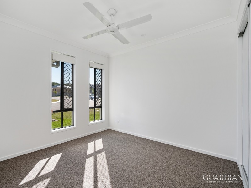 11 Elite Street, Park Ridge QLD 4125