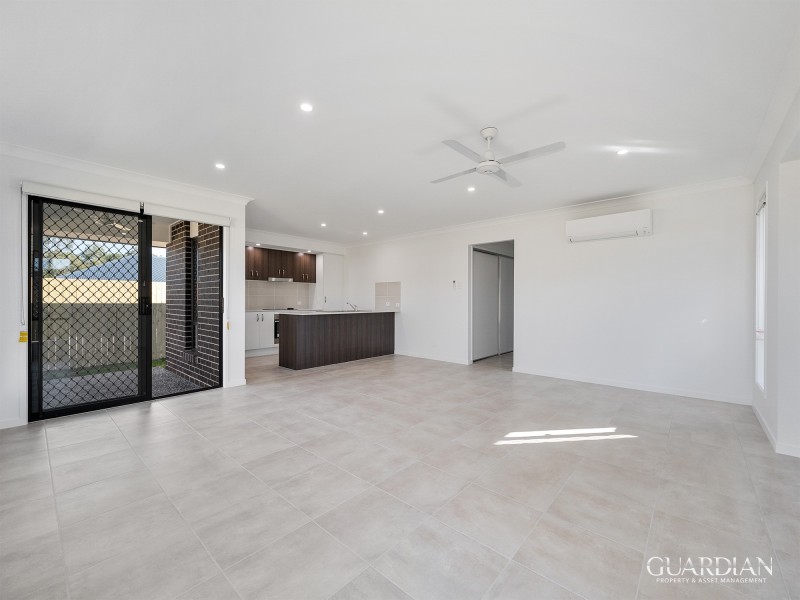 11 Elite Street, Park Ridge QLD 4125