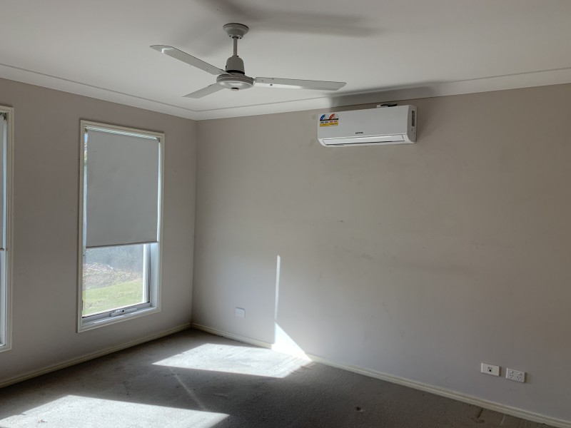 9 Barradeen Circuit, Pacific Pines QLD 4211