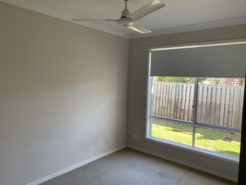 9 Barradeen Circuit, Pacific Pines QLD 4211