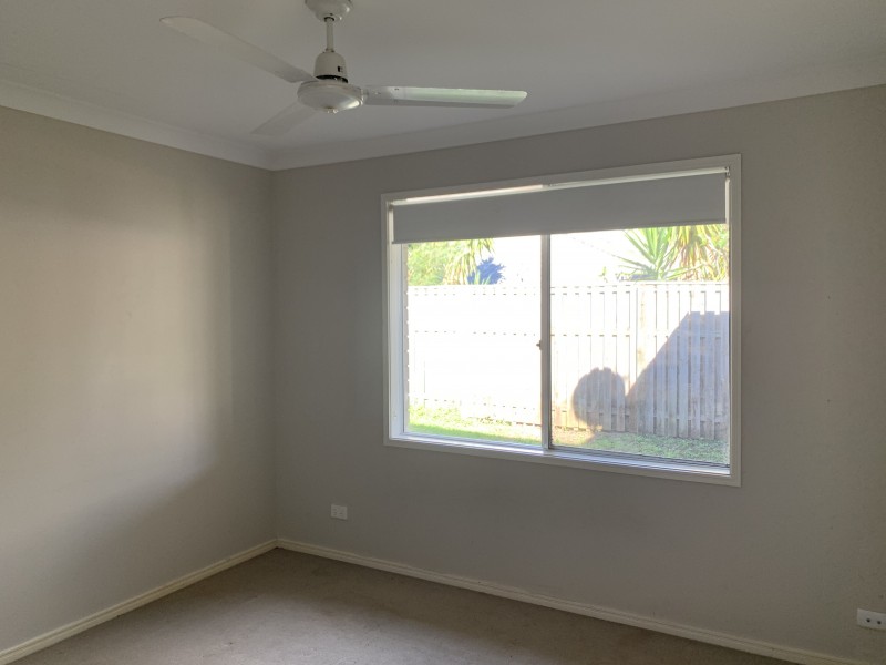 9 Barradeen Circuit, Pacific Pines QLD 4211