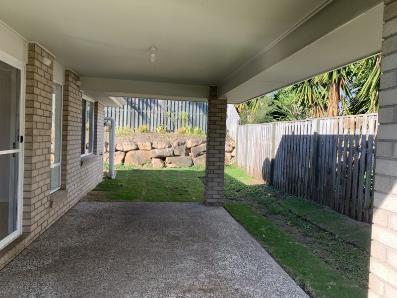 9 Barradeen Circuit, Pacific Pines QLD 4211