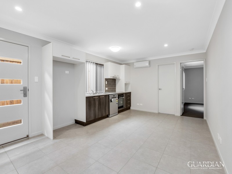 2/1 Vivienne Way, Marsden QLD 4132