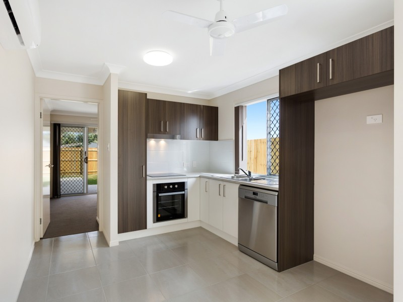 2/18 Broadwater Road, Morayfield QLD 4506