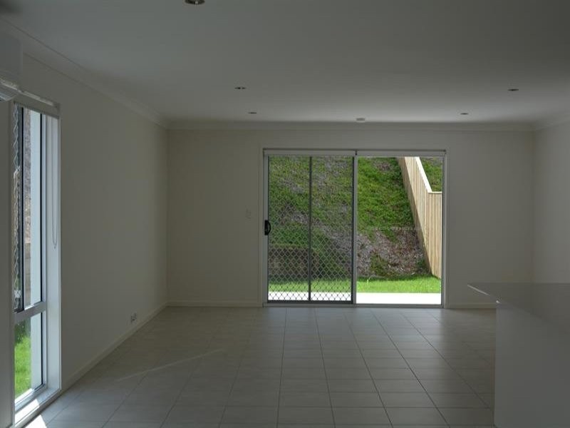 2A Tian Crescent, Upper Coomera QLD 4209