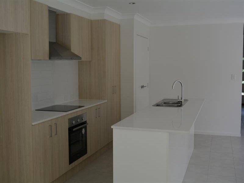 2A Tian Crescent, Upper Coomera QLD 4209