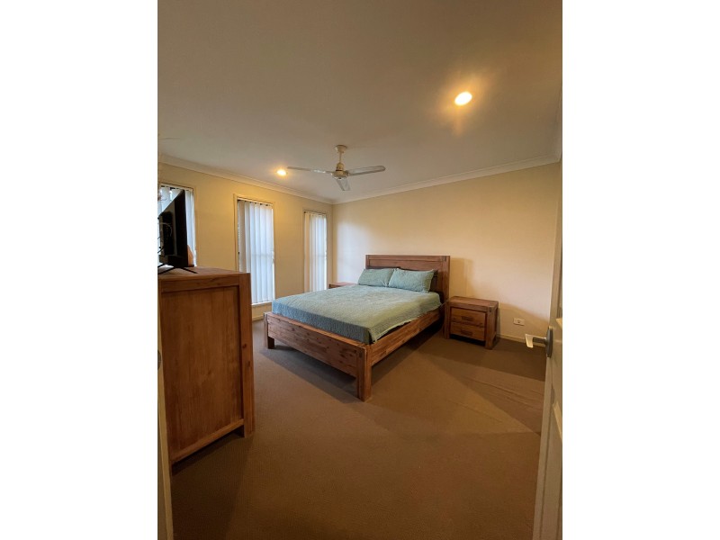 45 Flower Place, Richlands QLD 4077