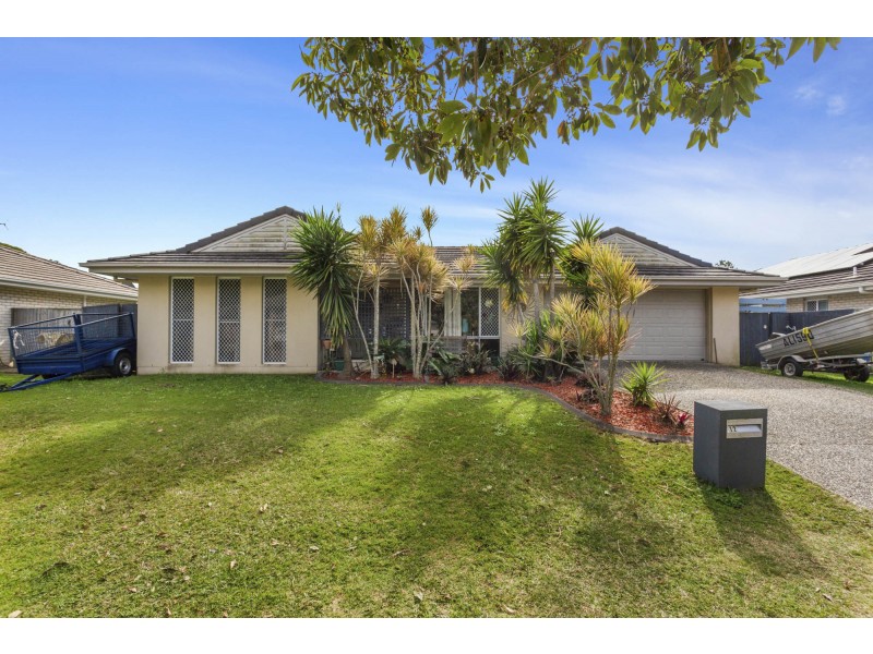 12 Adam Street, Beachmere QLD 4510