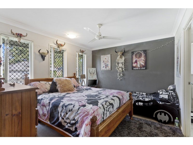12 Adam Street, Beachmere QLD 4510