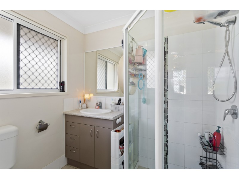 12 Adam Street, Beachmere QLD 4510