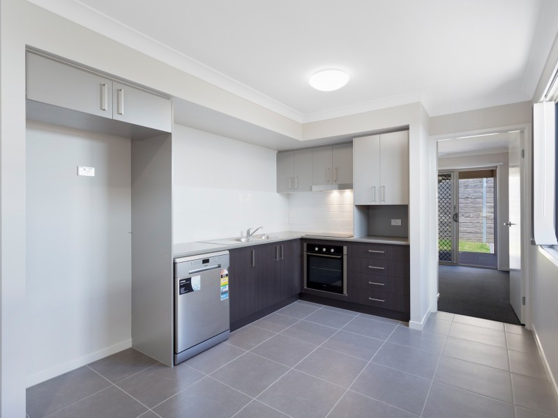 2/33 Weyba Street, Morayfield QLD 4506