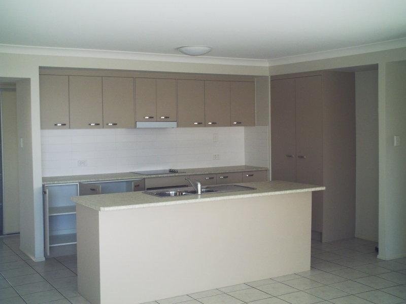 33 Julie Street, Crestmead QLD 4132