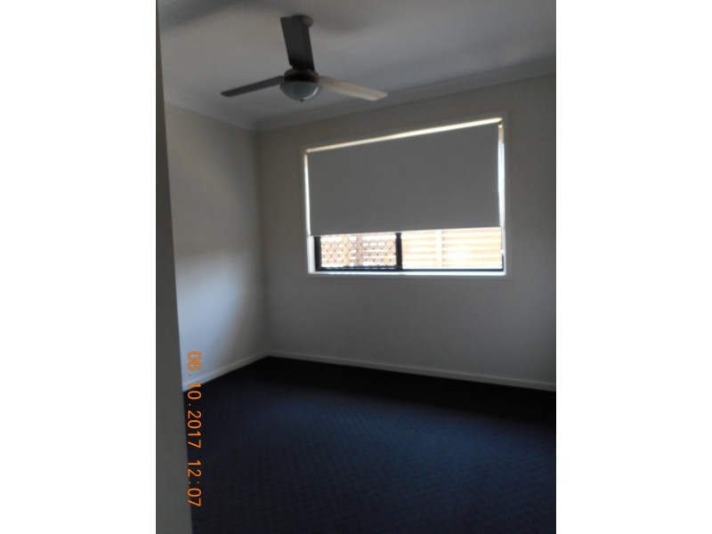 10 Erbin Lane, Augustine Heights QLD 4300