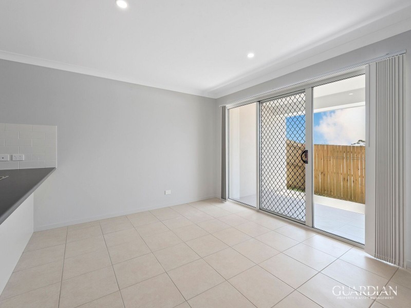 2/15 Pemswood Court, Deebing Heights QLD 4306