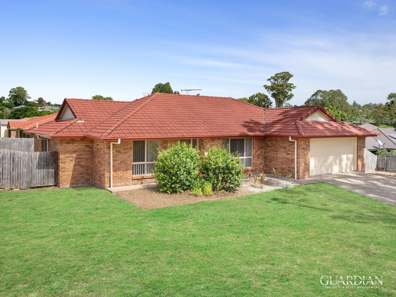 1 Schafer Court, Edens Landing QLD 4207