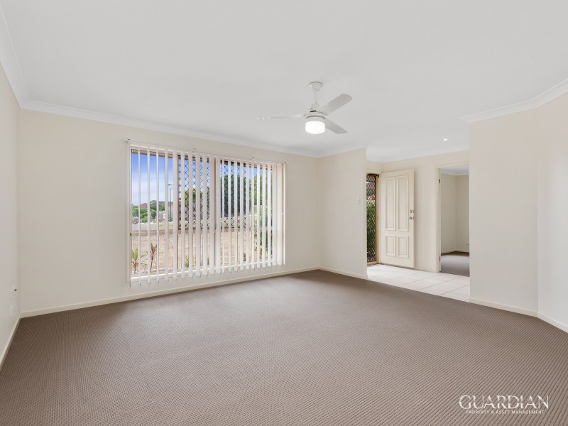 1 Schafer Court, Edens Landing QLD 4207