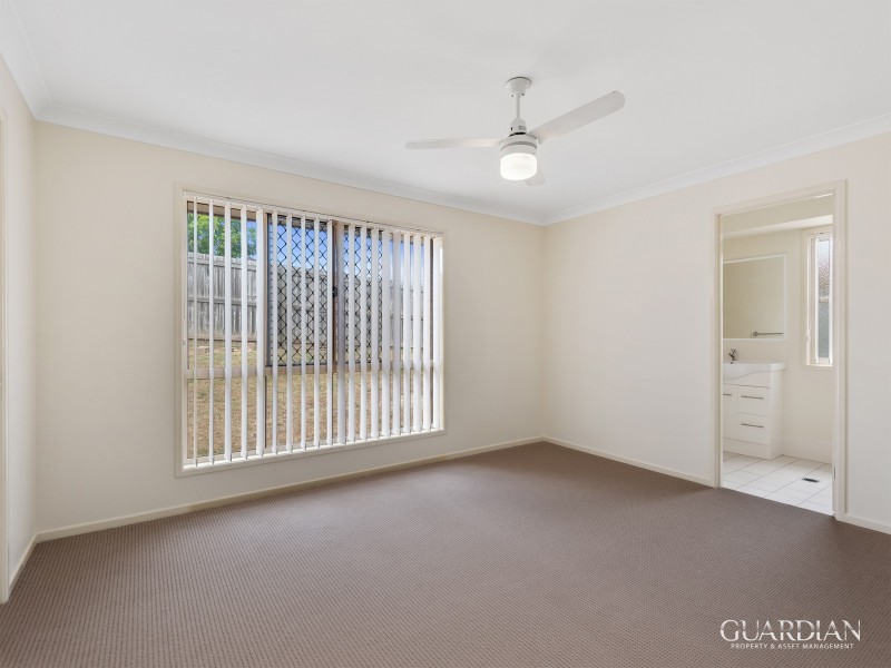 1 Schafer Court, Edens Landing QLD 4207