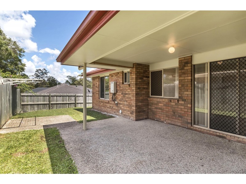 1 Schafer Court, Edens Landing QLD 4207