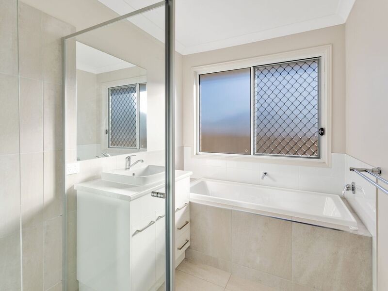 2 Weyba Street, Morayfield QLD 4506