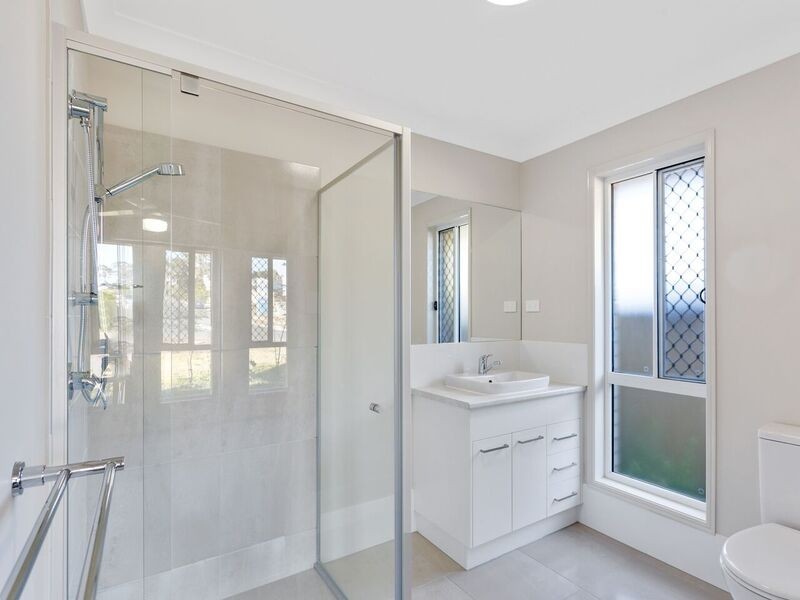 2 Weyba Street, Morayfield QLD 4506