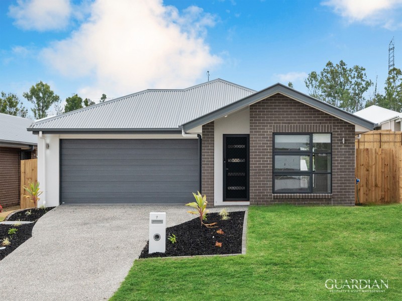 7 Henderson Street, Redbank QLD 4301