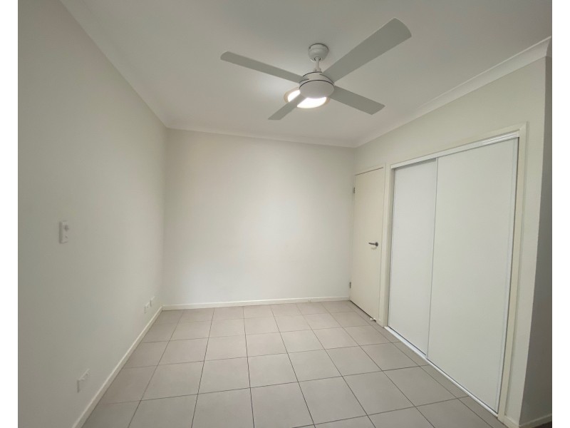 2/14 Montree Circuit, Kallangur QLD 4503
