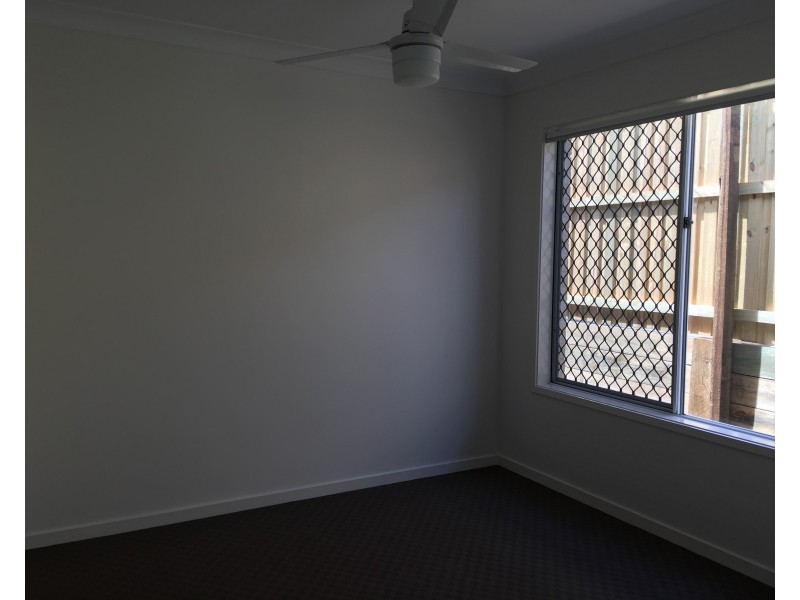 2/36 Oxenham Circuit, Augustine Heights QLD 4300