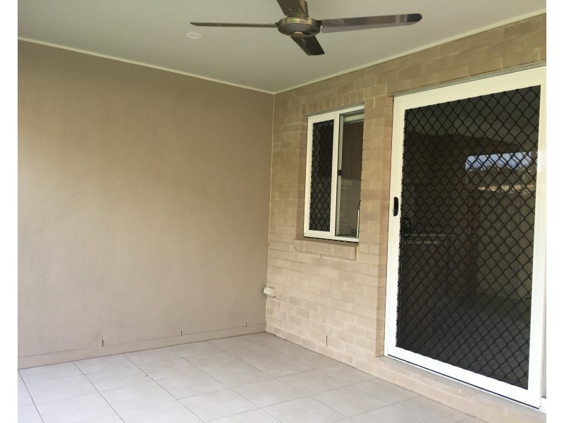 2/36 Oxenham Circuit, Augustine Heights QLD 4300