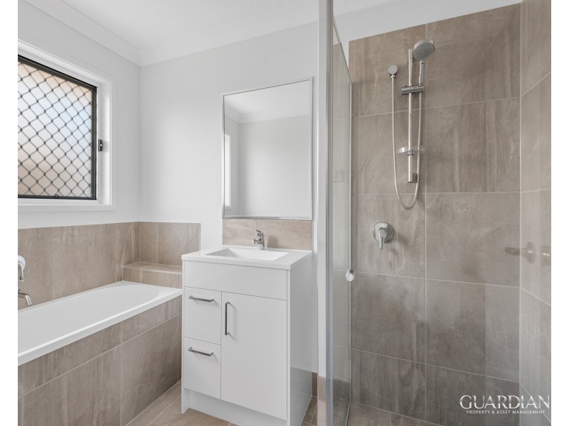 55 Pepper Tree Drive, Holmview QLD 4207