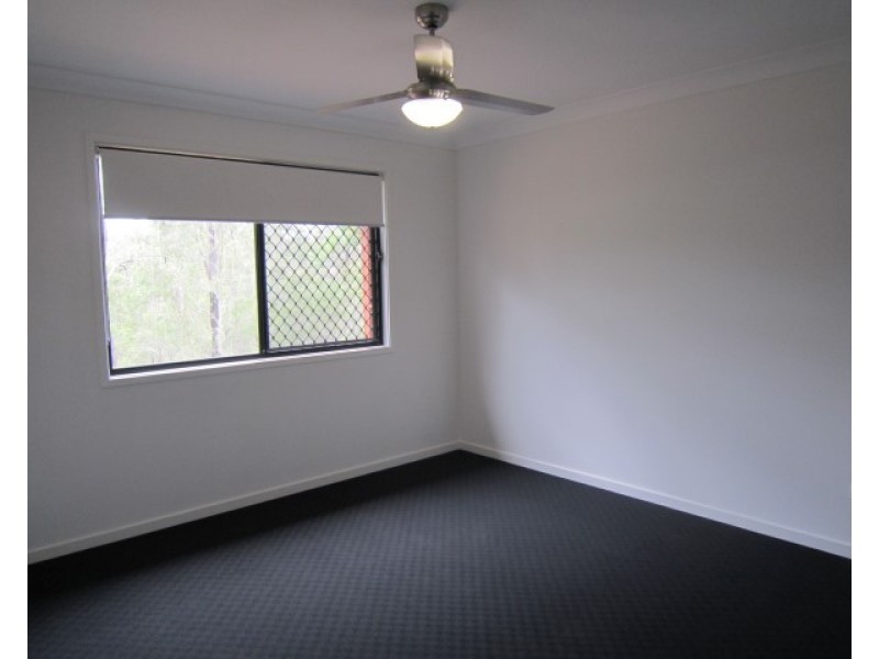 2/21 Romulus Circuit, Augustine Heights QLD 4300