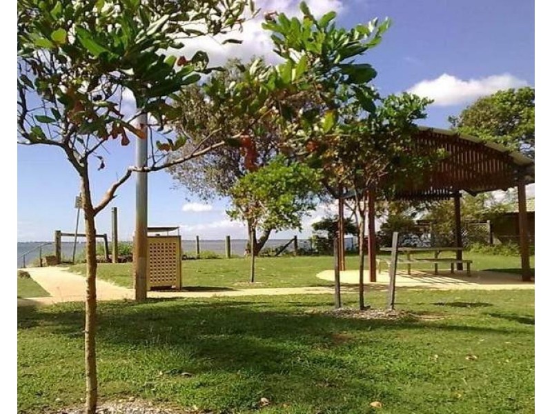 24 Adam Street, Beachmere QLD 4510