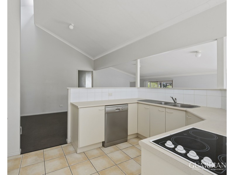 19 Madison Place, Carina QLD 4152