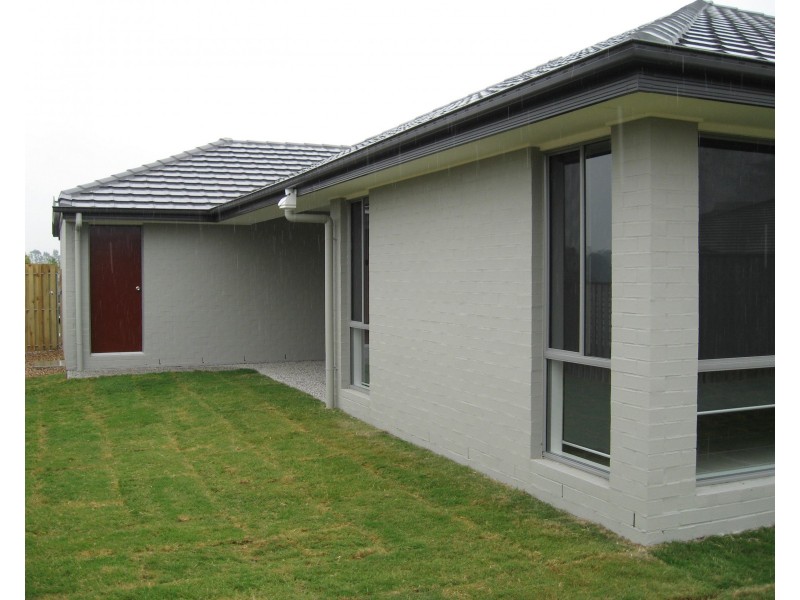 14 Roach Crescent, Redbank Plains QLD 4301