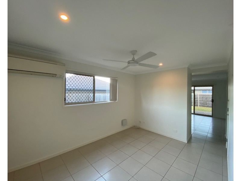 1/14 Montree Circuit, Kallangur QLD 4503